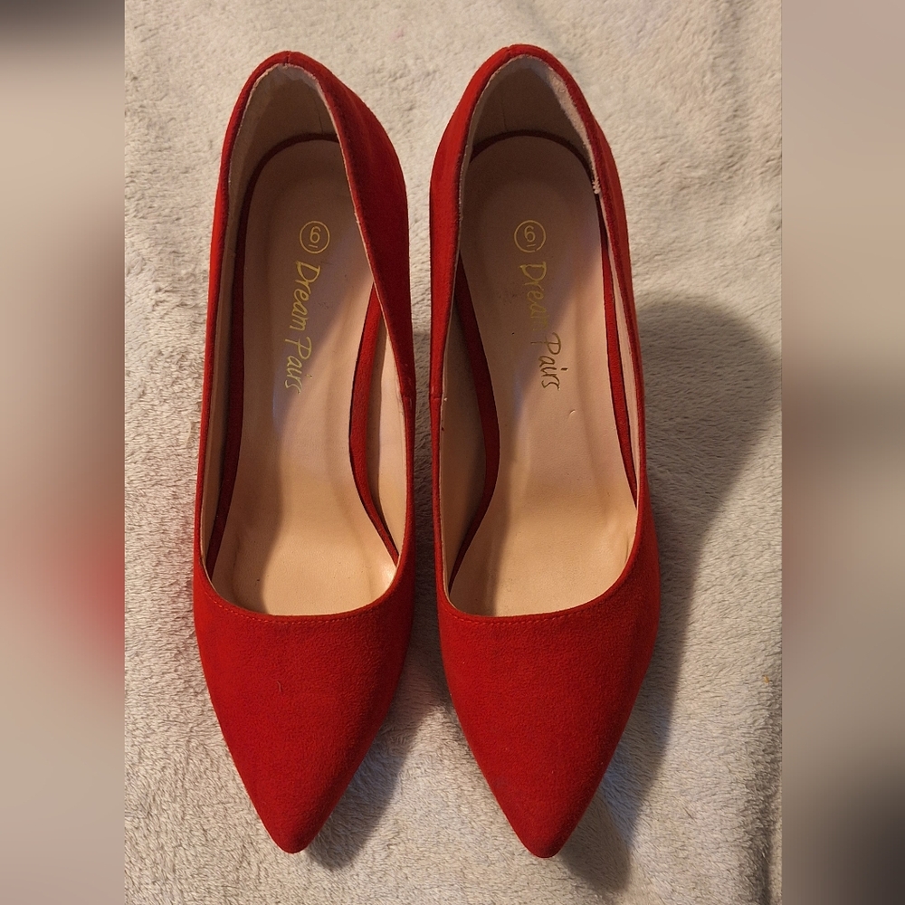 Dream Pairs Women's Vibrant Red Heels